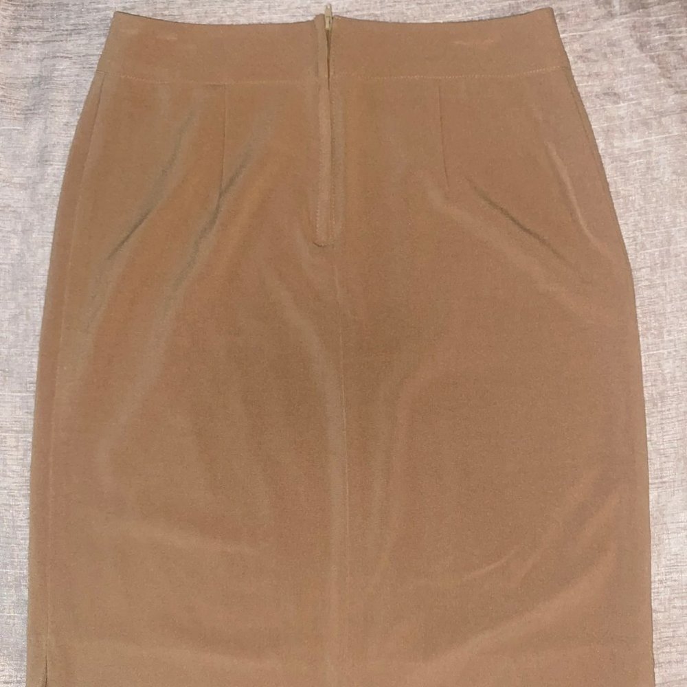 Skirt - Picture 2 of 2